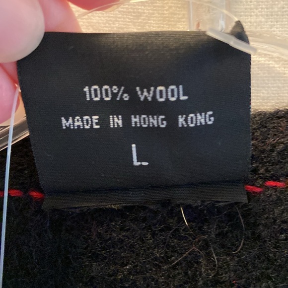 NWT Vrikke sweater vest size L 100%wool embroidered - Picture 5 of 7